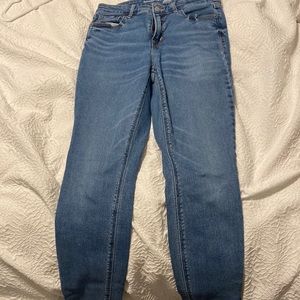 Hardly worn size 6 old navy jeans